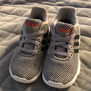 Adidas Toddler Velcro shoes size 5